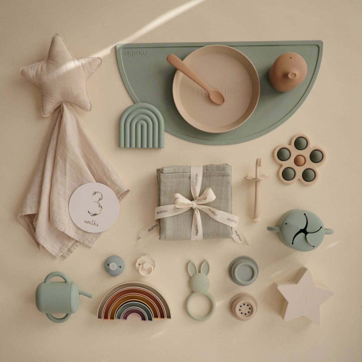 Mushie Flower Press Toy (Dried Thyme/Natural/Shifting Sand) - Image 4