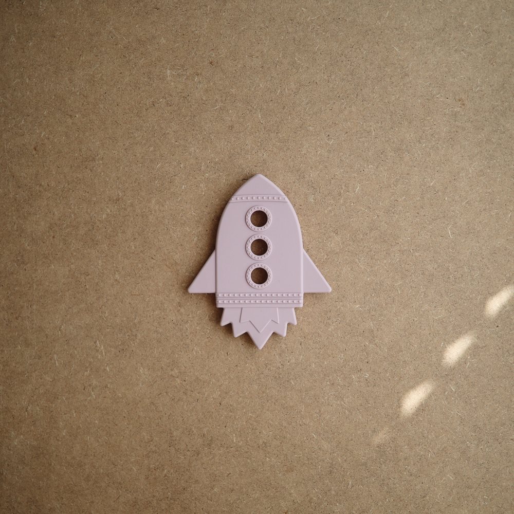 Mushie Μασητικός Κρίκος Οδοντοφυΐας Rocket Soft Lilac από Σιλικόνη - Image 2